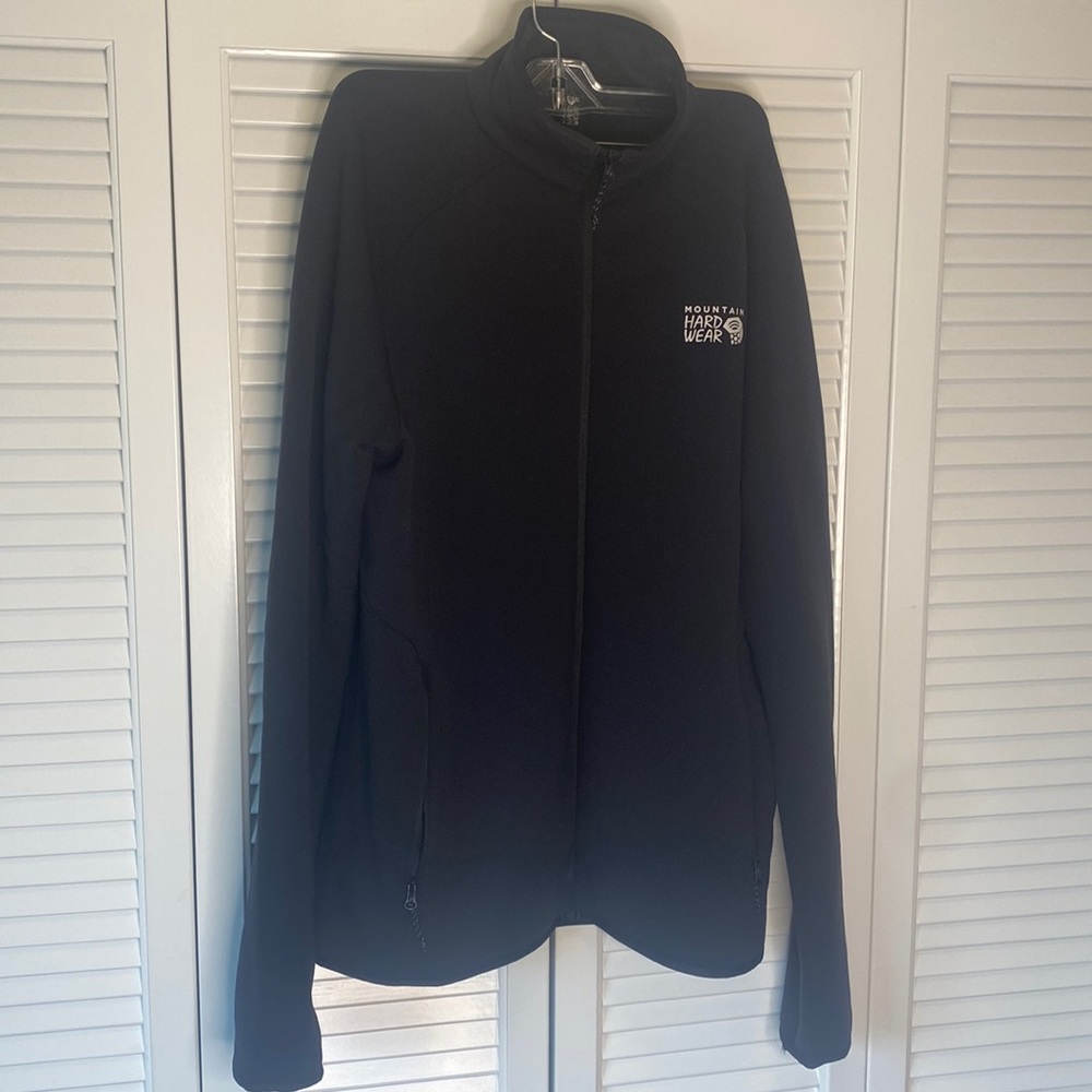 Super soft Mountain Hardware light winter coat black women’s medium
